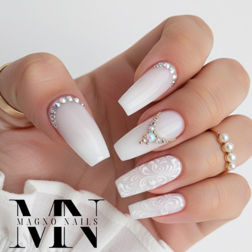 Preview: Weiße Edle Nägel - Nageldesign Ideen mit Schnörkel