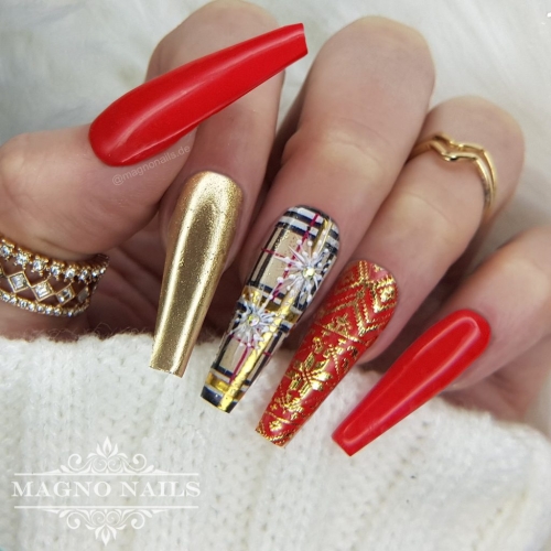 Preview: Weihnachtsnägel Rot Beige Gold Nail Art winternägel Winter Nageldesign Ideen