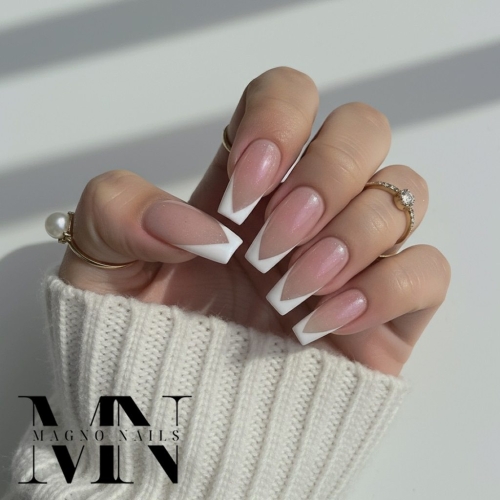 Preview: Make Up mit leicht goldenen Glitzer - Edel Nageldesign