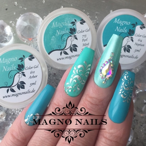 Preview: Naildesign Ideen - MintNägel Hellblau Overlay