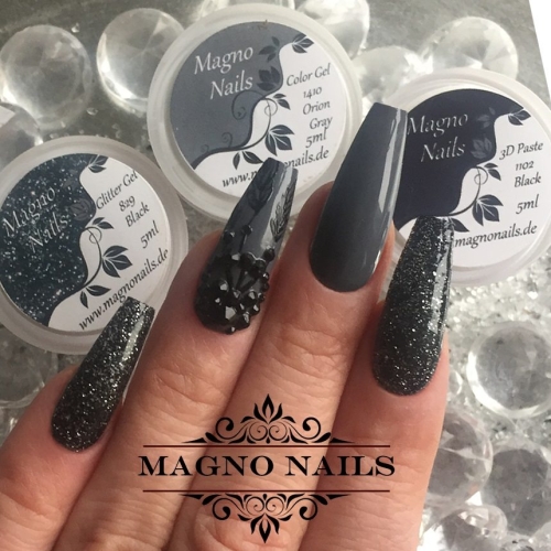 Preview: Winternägel - Nail Art Ideen - Nageldesign Schwarz Strasssteine grau