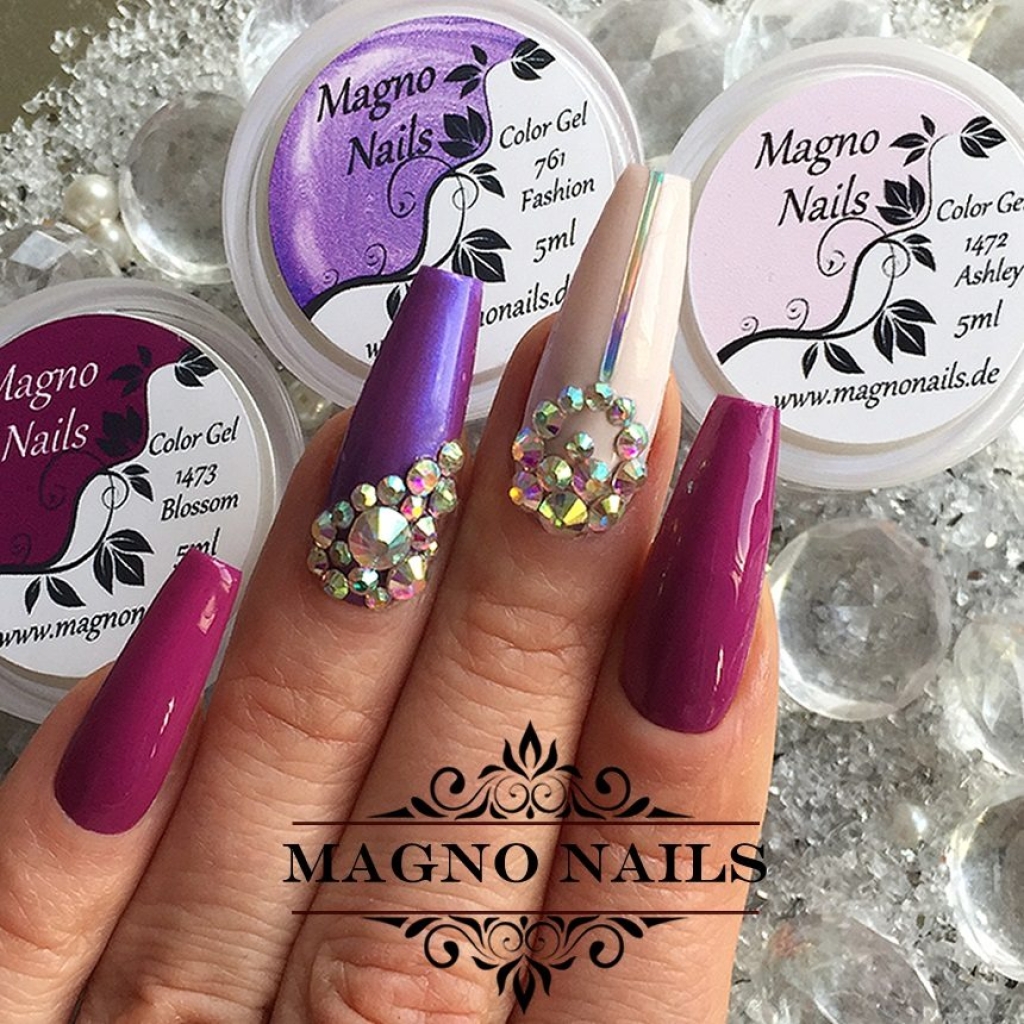 Nageldesign Ideen - Bunte Nägel Lila Pink