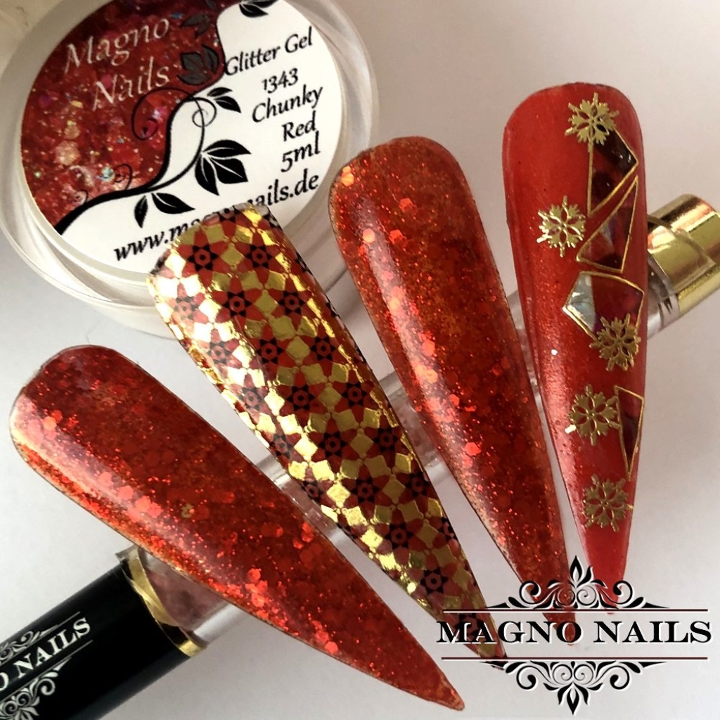 Nail Art Ideen - Winternägel Rot Schneeflocken Sterne Gold