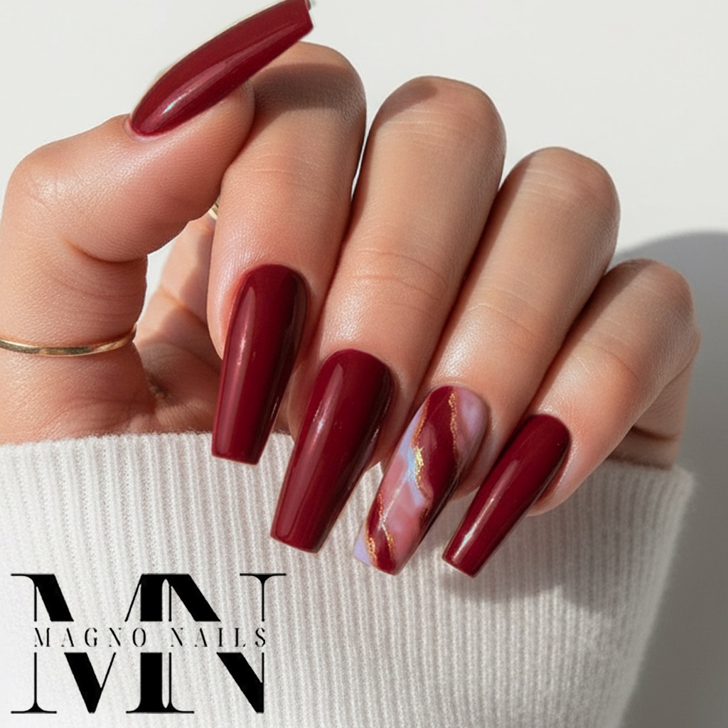 Weinrote Nägel - Rote Nageldesign Luxus Marmor Nagel
