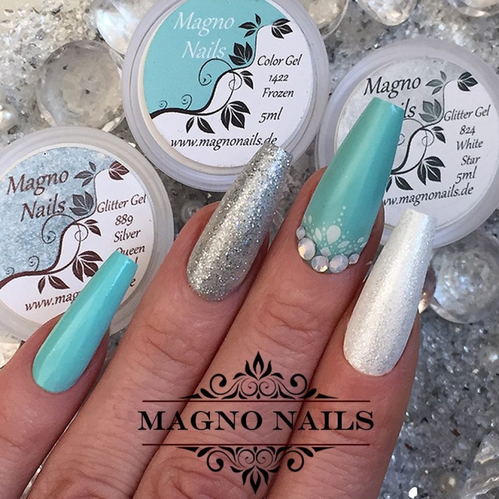 Sommernägel - Naiart Idee - Mint weiss Silber Glitter 