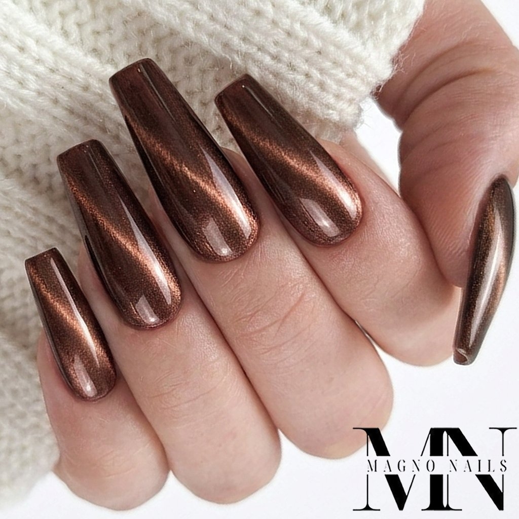 Braune Cat Eye Nägel - Nageldesign Ideen Katzenauge Herbst